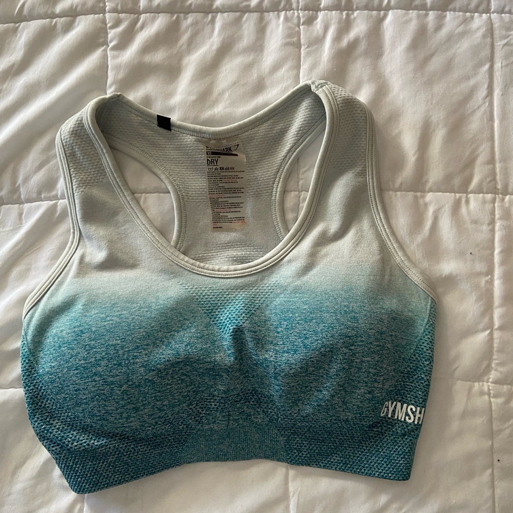 Gymshark ombré sports bra 🦈